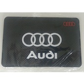 Коврик на панель силиконовый липкий с логотипом "AUDI"